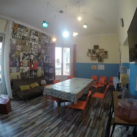 Home Genoa Hostel Hostel Genua