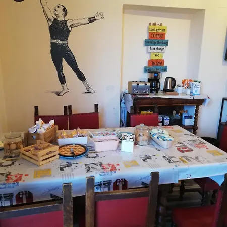 Home Genoa Hostel