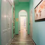 Home Genoa Hostel