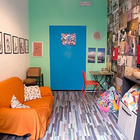 Home Genoa Hostel Генуя