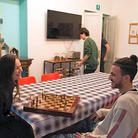 Home Genoa Hostel Генуя