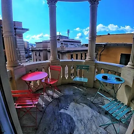 Home Genoa Hostel Хостел *