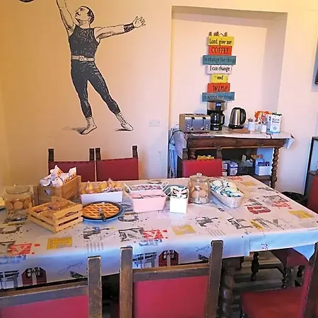 Home Genoa Hostel * Генуя