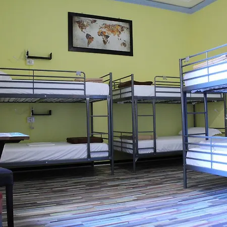 호스텔 Home Genoa Hostel *
