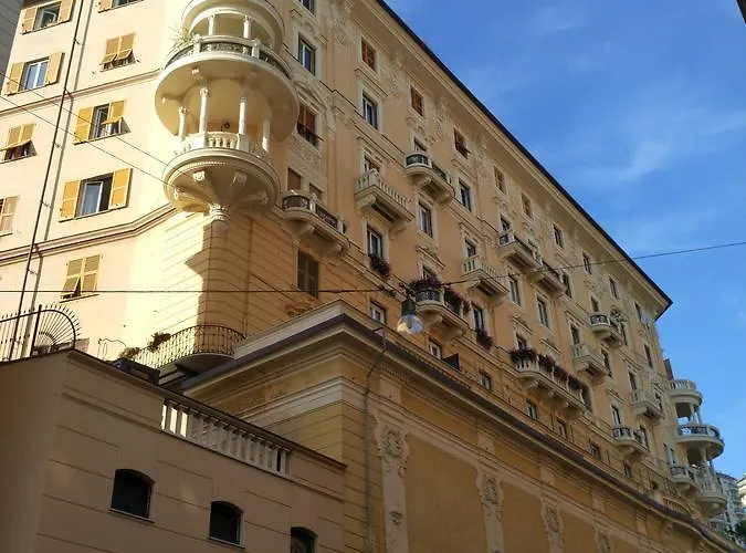 Home Genoa Hostel * Genova